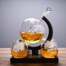 Sailing Globe Wine Decanter/Decorfur