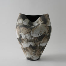 Eternal Ripple Vase/Decorfur