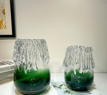 Crafted Radiance Vase/Decofur