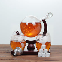 Sailing Globe Wine Decanter/Decorfur