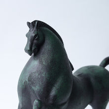 Majestic Walking Steed/Decorfur