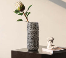 Crystal Cascade Vase/Decorfur