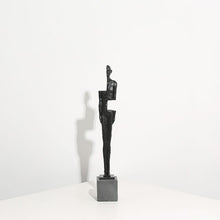Modern Feminine Art Figurine/Decorfur