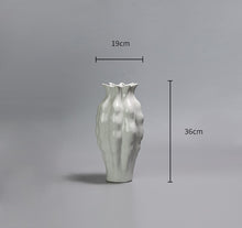 Terra Embrace Vase/Decorfur