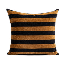 Maillard Style Bedroom Pillow/Decorfur