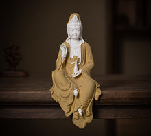 Guanyin of the Calm Branch/Decorfur