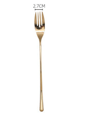 Elegant Gold Dinnerware Set/Decorfur