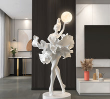 Elegant Pirouette/Decorfur