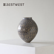 luxe lattice vase