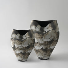 Eternal Ripple Vase/Decorfur