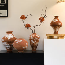 Eternal Echo Vase/Decorfur
