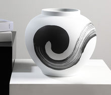 Ink Horizon Vase/Decorfur