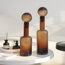 Essence Cradle Vase/Decorfur