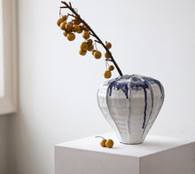 Bloom Haven Vase/Decorfur