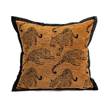 Maillard Style Bedroom Pillow/Decorfur