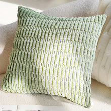 Verdant Songbird Pillow/Decorfur