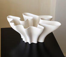 Dimension Bloom Vase/Decorfur