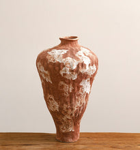 Eternal Echo Vase/Decorfur