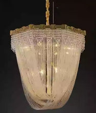 Lumière Luxe Chandelier/Decorfur