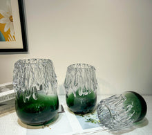 Crafted Radiance Vase/Decofur