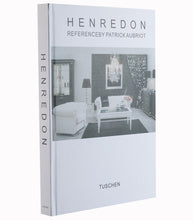 Subtle Monochrome Decorative Volume/Decorfur