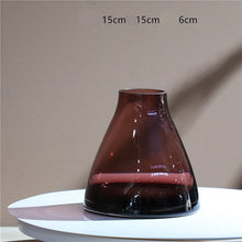 Wide Base Short Mouth Simple Glass Vase