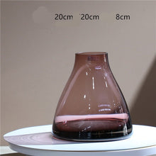 Wide Base Short Mouth Simple Glass Vase