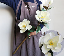 Delia inspired flower stick (set of 2)