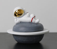 Light luxury Creative Astronaut Ashtray