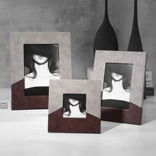 Dual Colour Snake Texture Photoframe