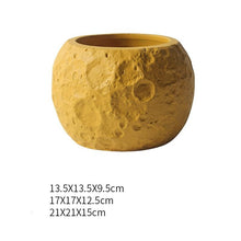 Spherical Ceramic Flowerpot