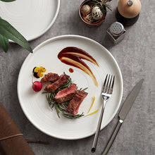 Wes Style Minimal Plate