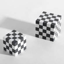Black-and-white lattice marble cube