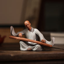 Robe Musical Monk Decor