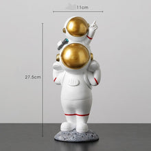 Parent-child astronaut Trinket