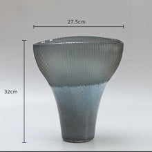 Black Gray Horn Glass vase