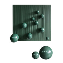 Ariana Metal Ball Painting