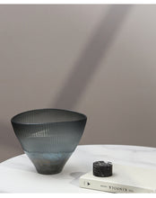 Black Gray Horn Glass vase