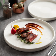 Wes Style Minimal Plate