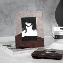 Dual Colour Snake Texture Photoframe