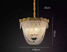 Lumière Luxe Chandelier/Decorfur