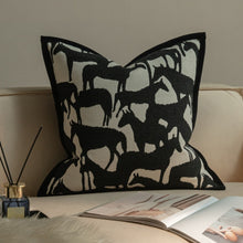 Haute Maison Pillow/Decorfur