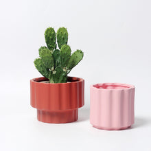 Literary-Inspired Ceramic Flower Pot/Decorfur