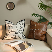 Château Cream Cushions/Decorfur