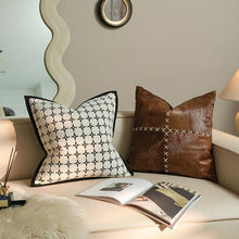 Château Cream Cushions/Decorfur