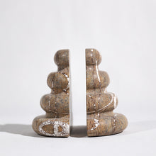 Elegant Stone Shelf Stoppers/Decorfur