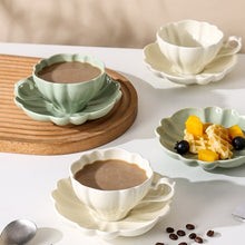 Flower-shaped ceramic coffee cup ( SETS OF 2)