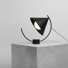 Crescent Shaped Black and White Table Lamp | light - Decorfur